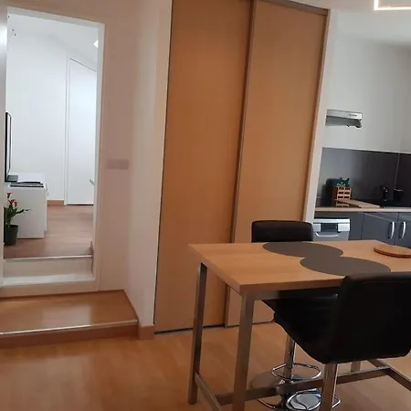 L'entracte, Enjoy A 3 Stars Break In * スダン